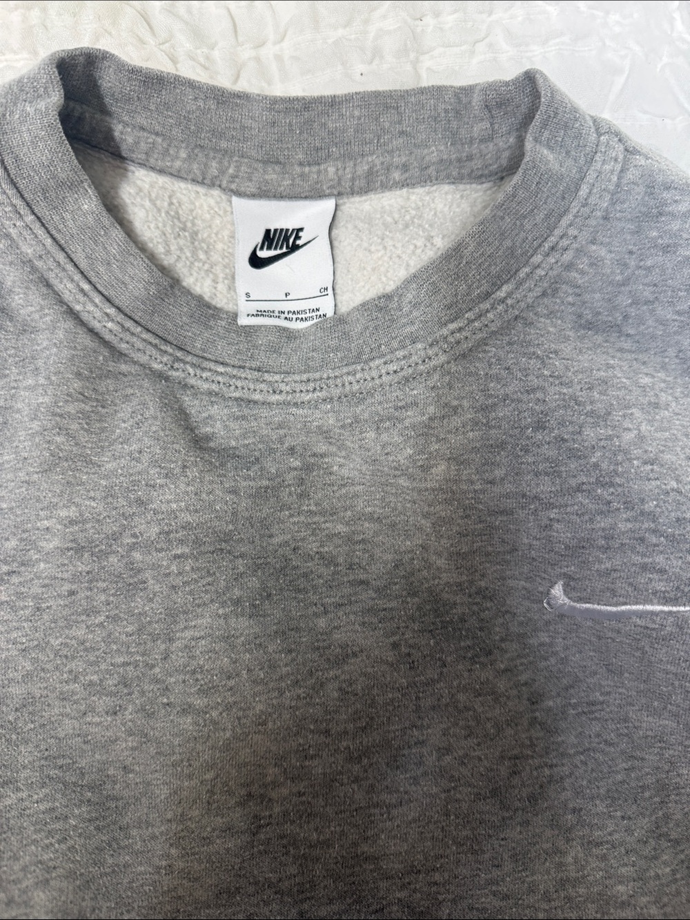 Nike Men's Grey Crewneck Sweatshirt with joggers pants - Picture 4 of 6